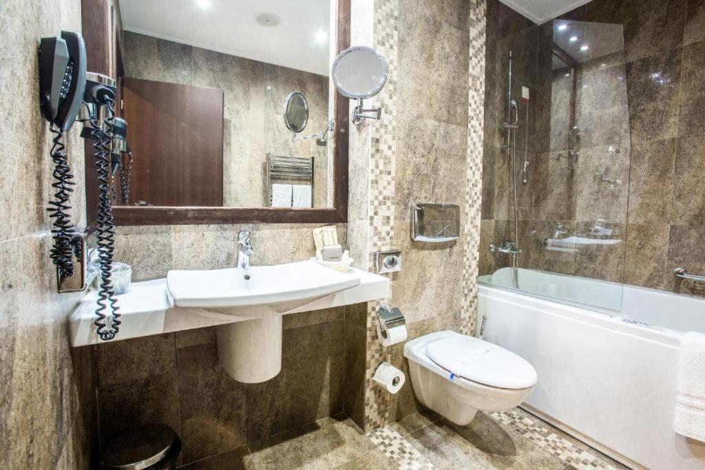 Alpin Resort Hotel - Apartamentele 2403-2404- Proprietate Administrata De Gazda Privata Poiana Brašov Exteriér fotografie