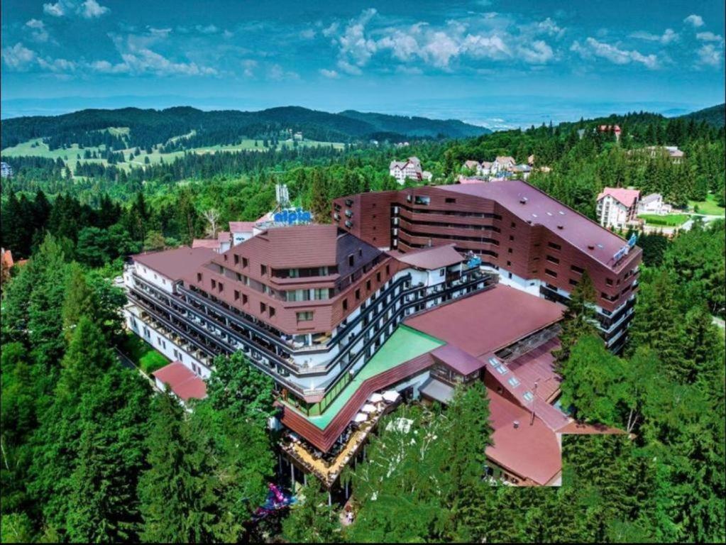 Alpin Resort Hotel - Apartamentele 2403-2404- Proprietate Administrata De Gazda Privata Poiana Brašov Exteriér fotografie